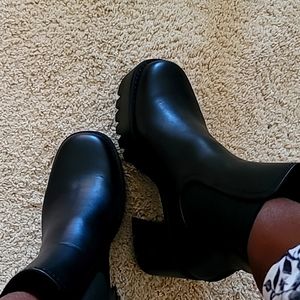 Madden girl lugg boots